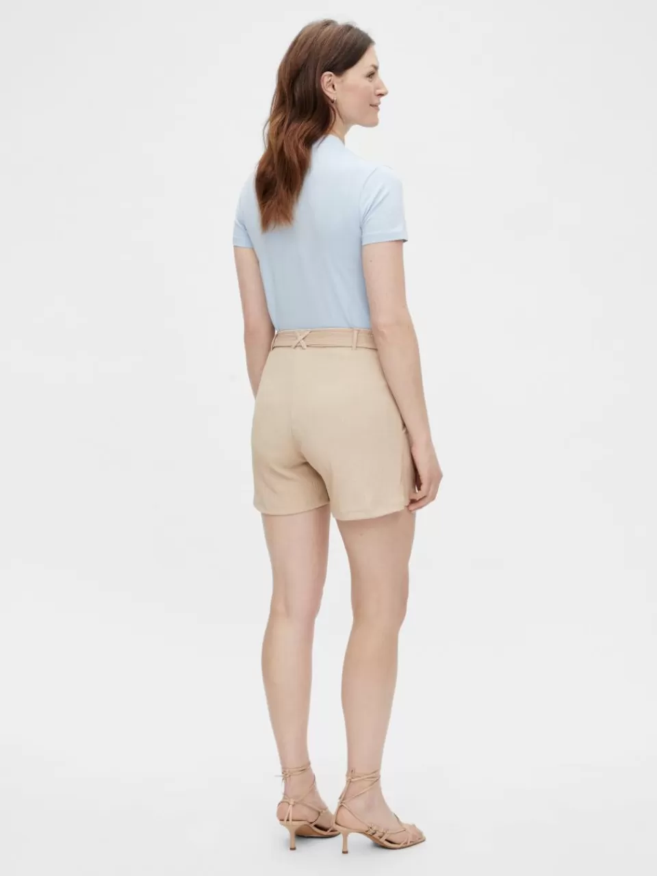 Shop VERO MODA Mamma-shorts Warm Sand