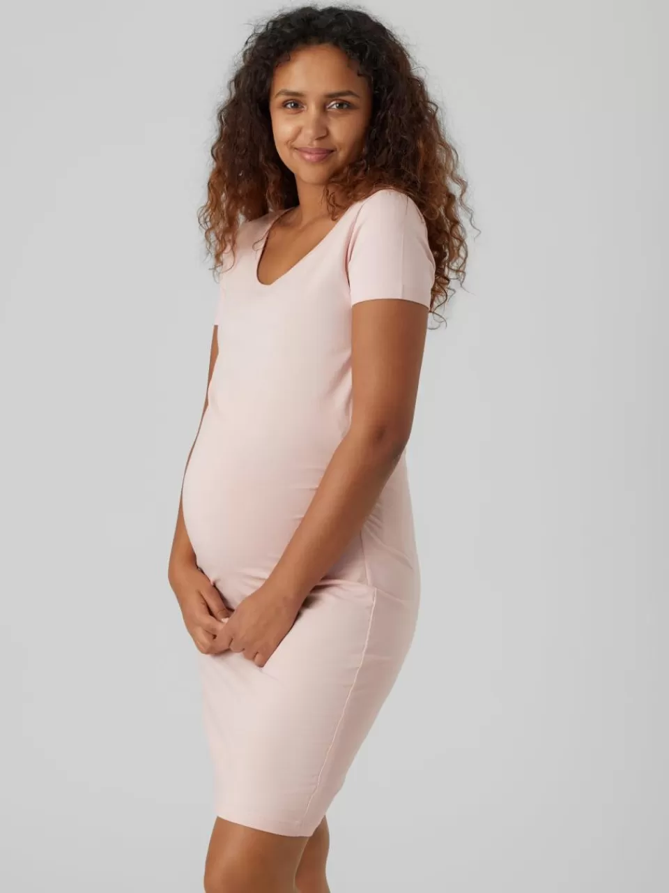 Store VERO MODA MLEMMA Gravidkjole Peachskin