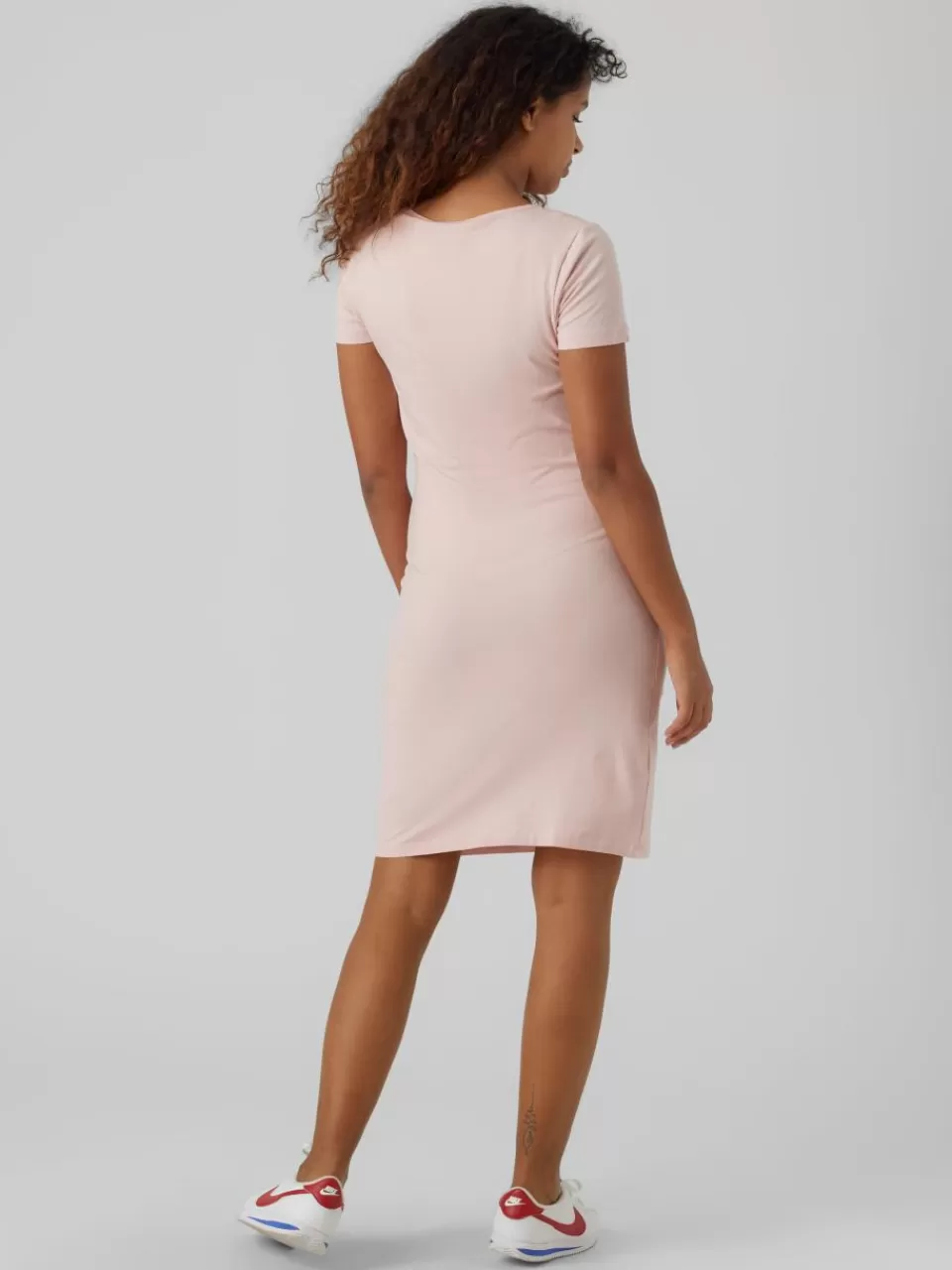 Store VERO MODA MLEMMA Gravidkjole Peachskin
