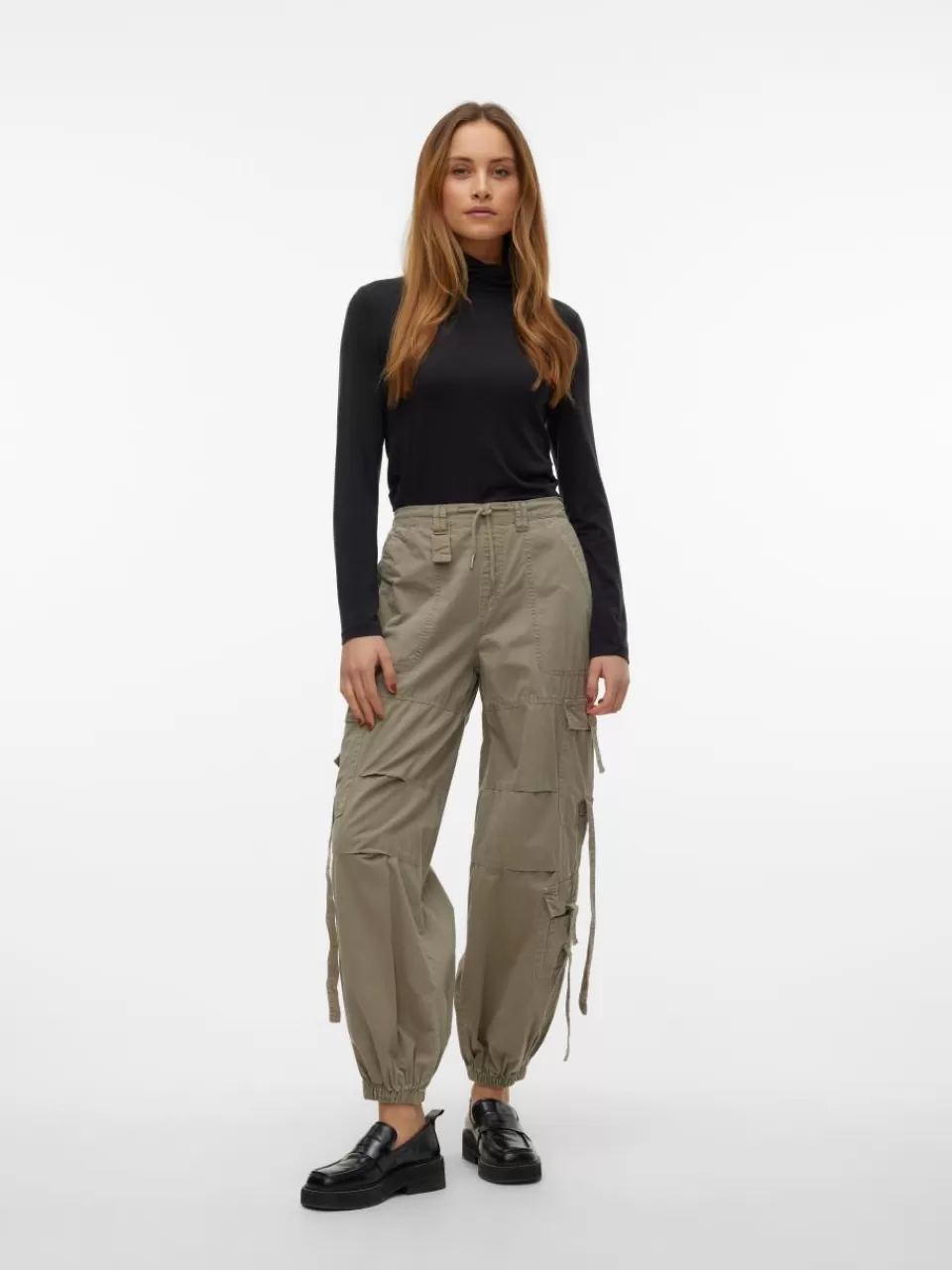 Fashion VERO MODA VMBREEZY Middels høyt snitt Loose fit Jeans Khaki