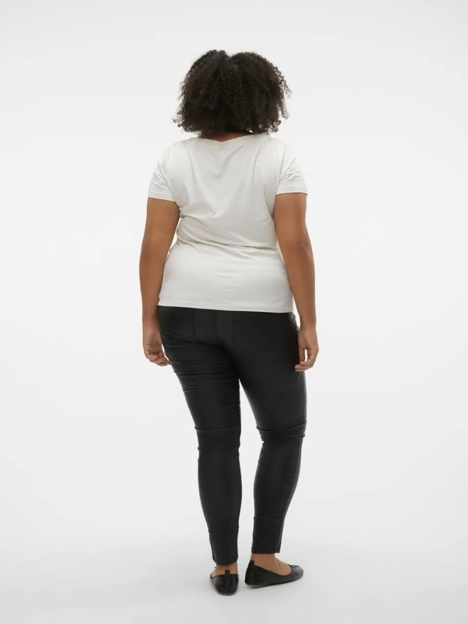 Online VERO MODA VMCSEVEN Middels høy midje Bukser Black