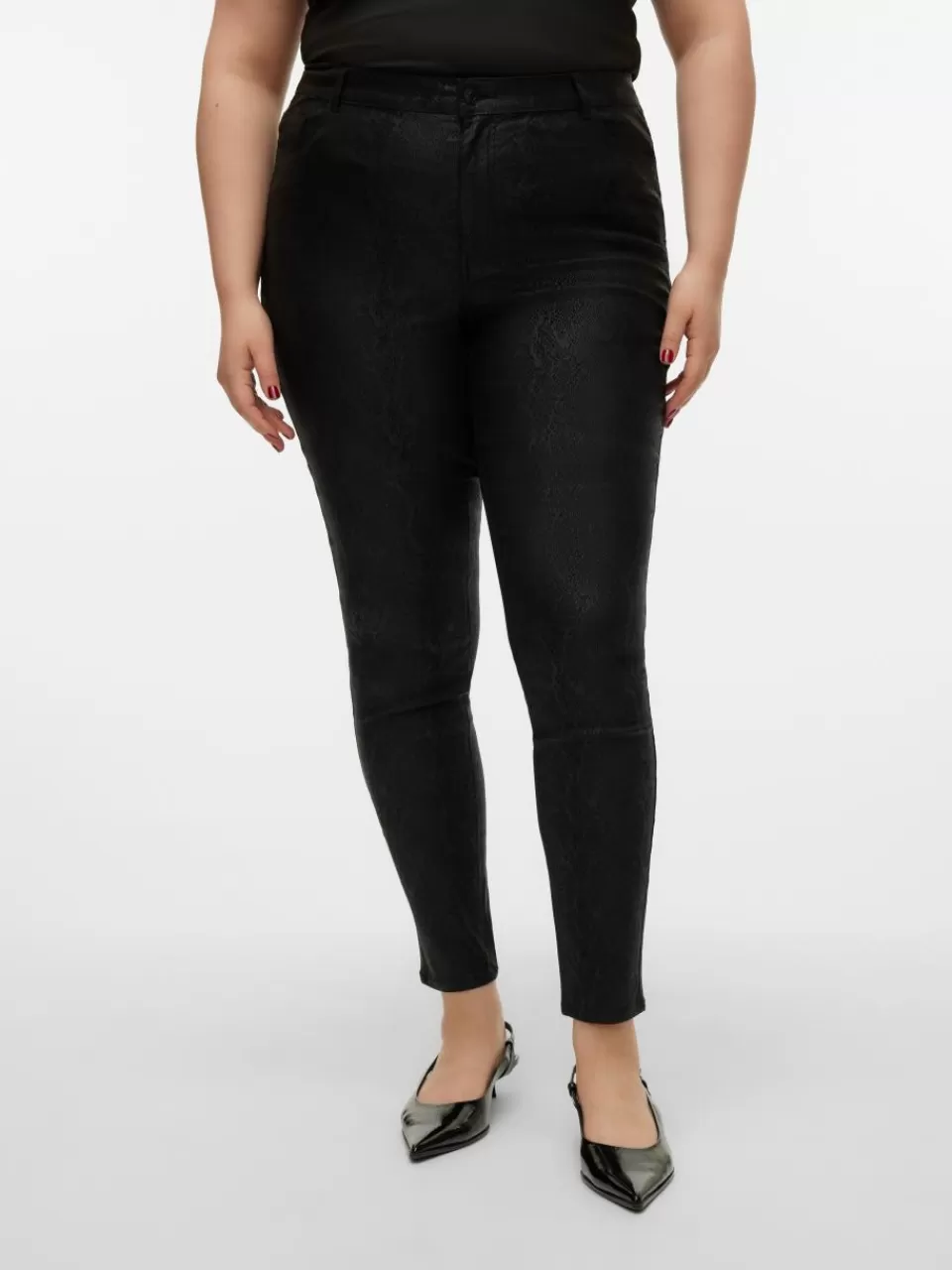 Shop VERO MODA VMCSOPHIA Høyt snitt Bukser Black