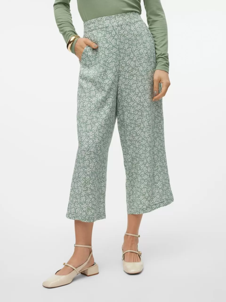 Sale VERO MODA VMEASY Høyt snitt Culottebukser Hedge Green