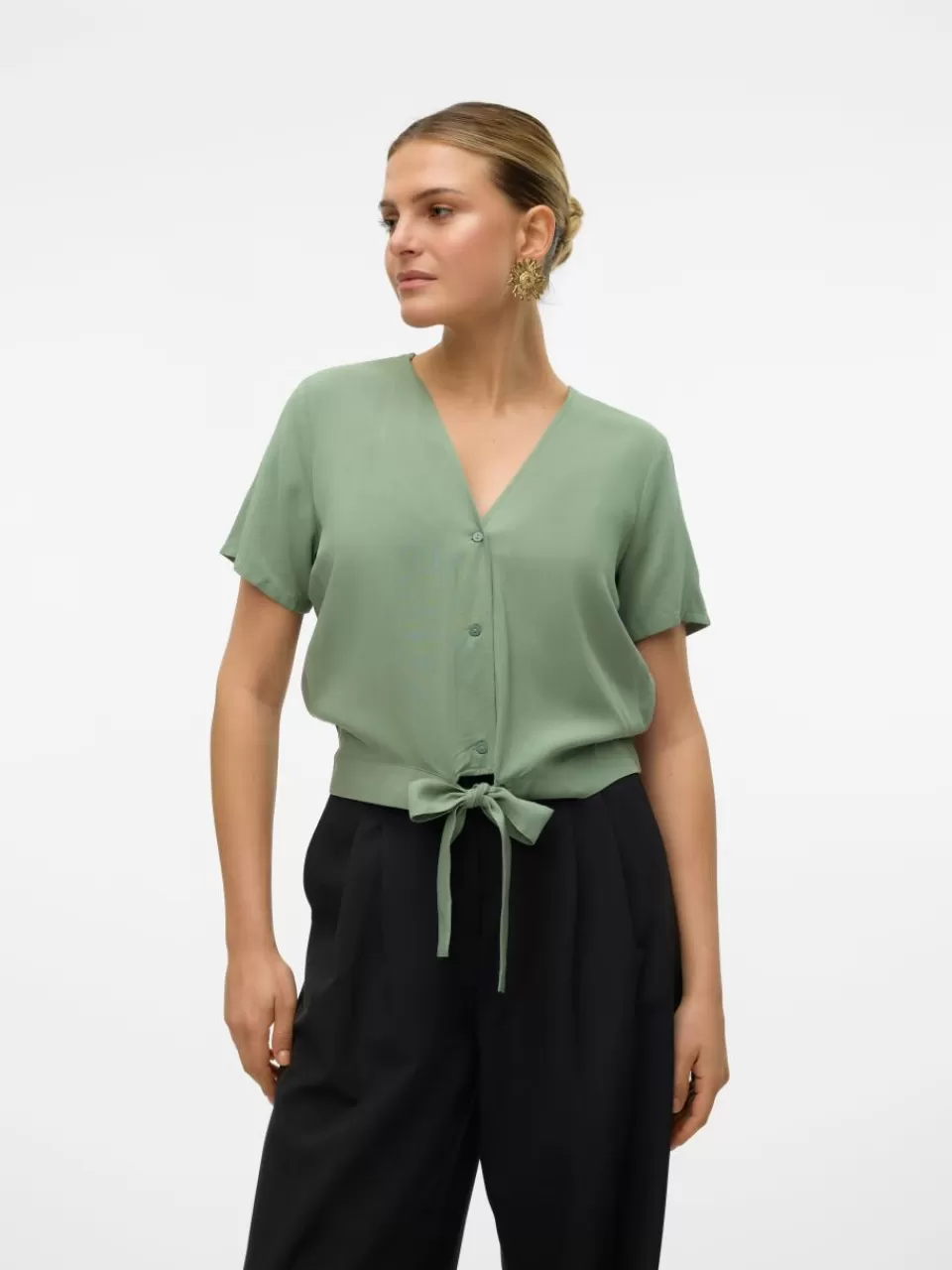 Shop VERO MODA VMEASY Topp Hedge Green