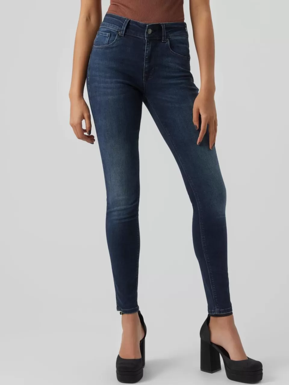 Online VERO MODA VMEMBRACE Middels høyt snitt Skinny Fit Jeans Dark Blue Denim