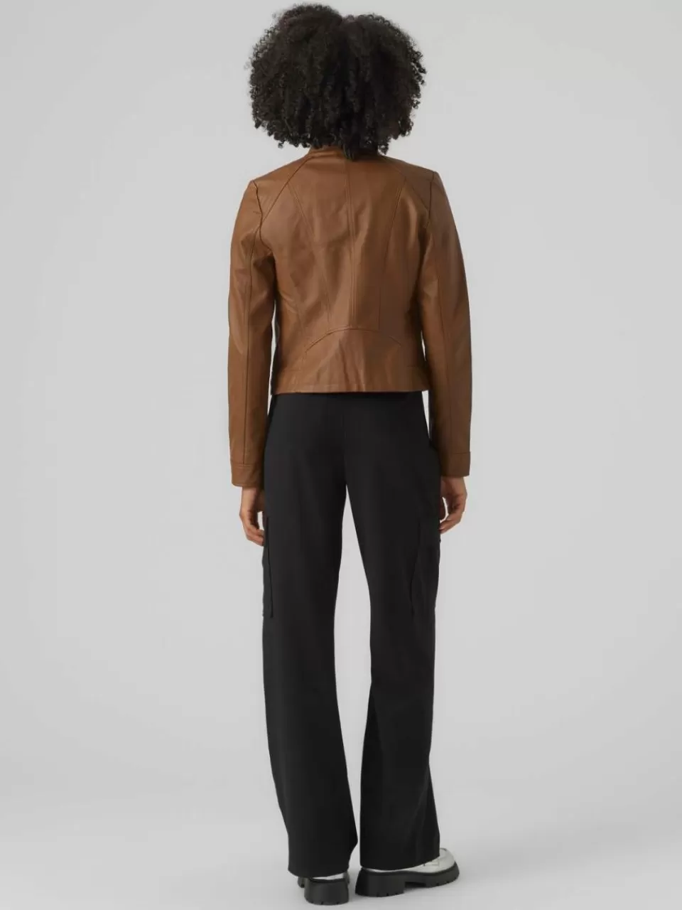 New VERO MODA VMFAVODONA Jakke Cognac