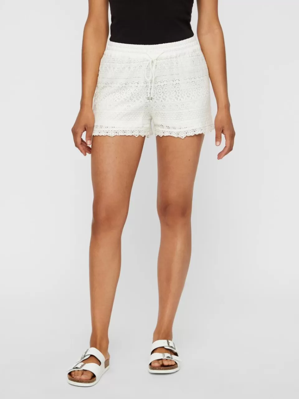 Best VERO MODA VMHONEY Shorts Snow White