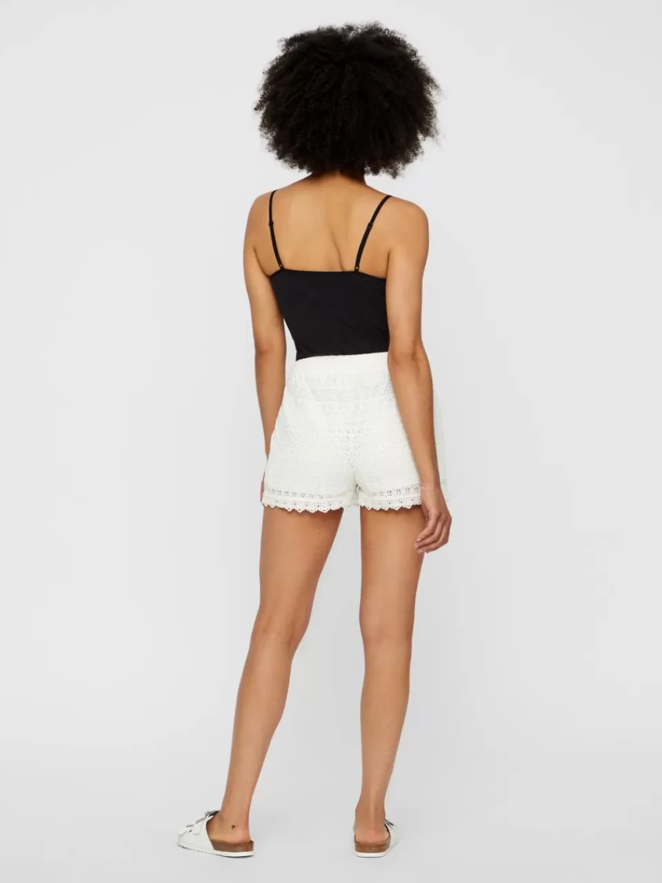 Best VERO MODA VMHONEY Shorts Snow White