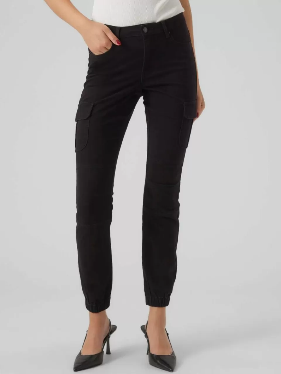 Cheap VERO MODA VMIVY Middels høyt snitt Cargobukser Black