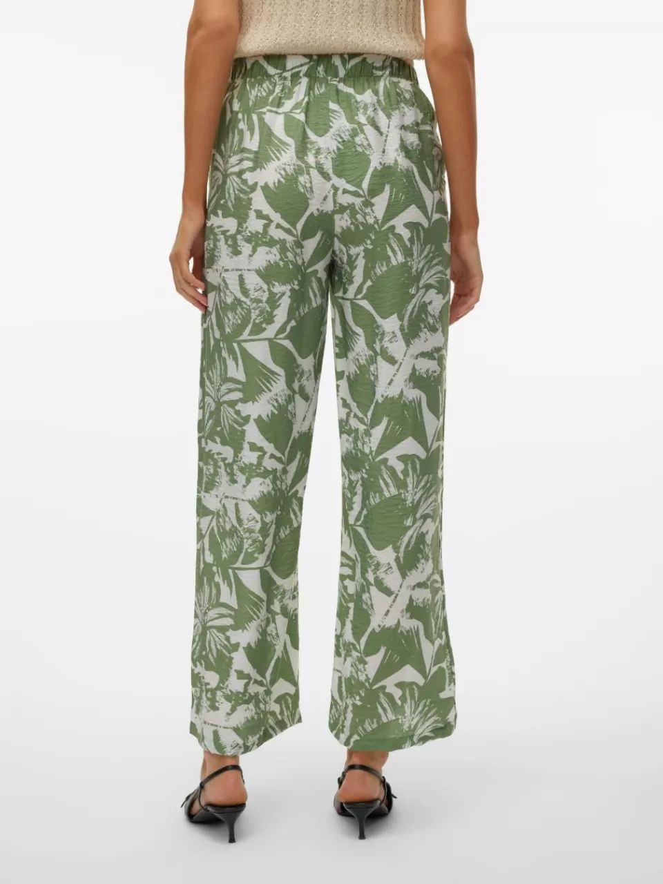 Shop VERO MODA VMJOSIE Høyt snitt Bukser Hedge Green