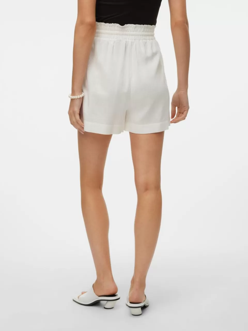 Cheap VERO MODA VMMYMILO Shorts Snow White