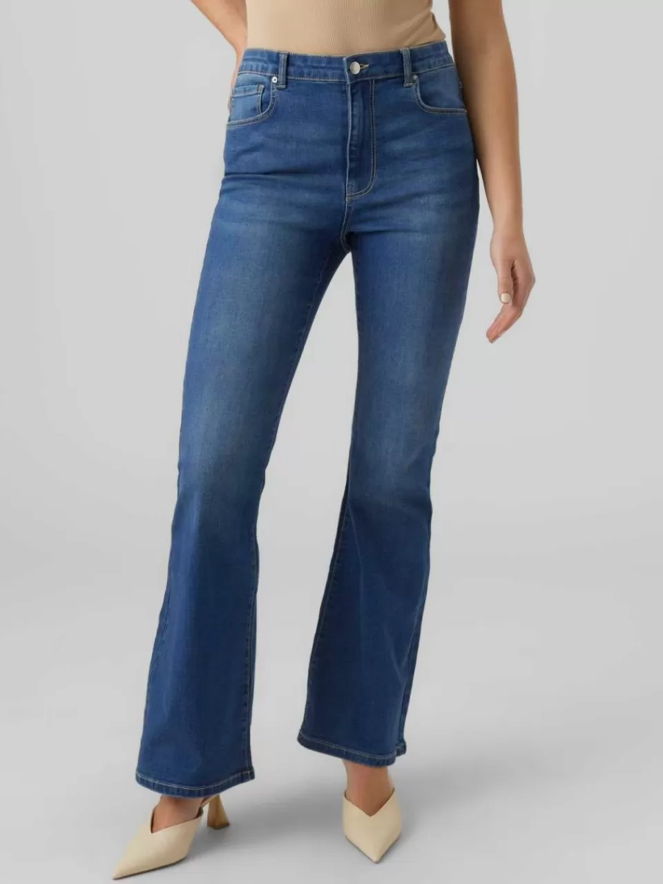 Cheap VERO MODA VMSELINA Høyt snitt Flared Fit Jeans Medium Blue Denim