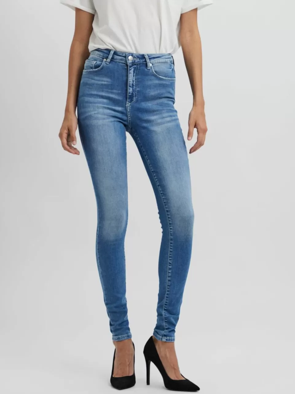 Best VERO MODA VMSOPHIA Høyt snitt Jeans Medium Blue Denim