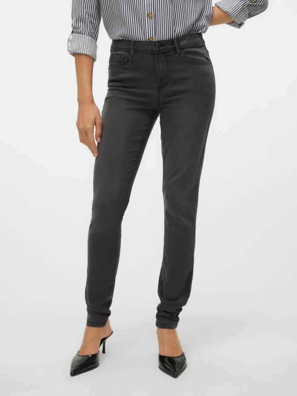 Shop VERO MODA VMTANYA Middels høyt snitt Skinny Fit Jeans Dark Grey Denim