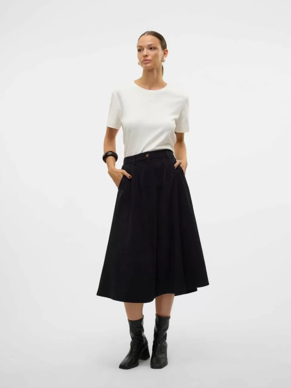 Sale VERO MODA VMVIENNA Høy midje fløyelsskjørt Black