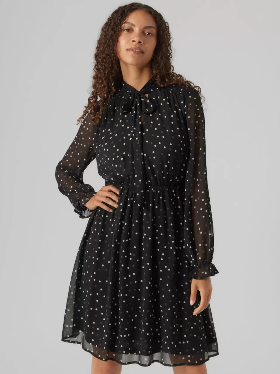 Online VERO MODA VMVIGGA Kort kjole Black