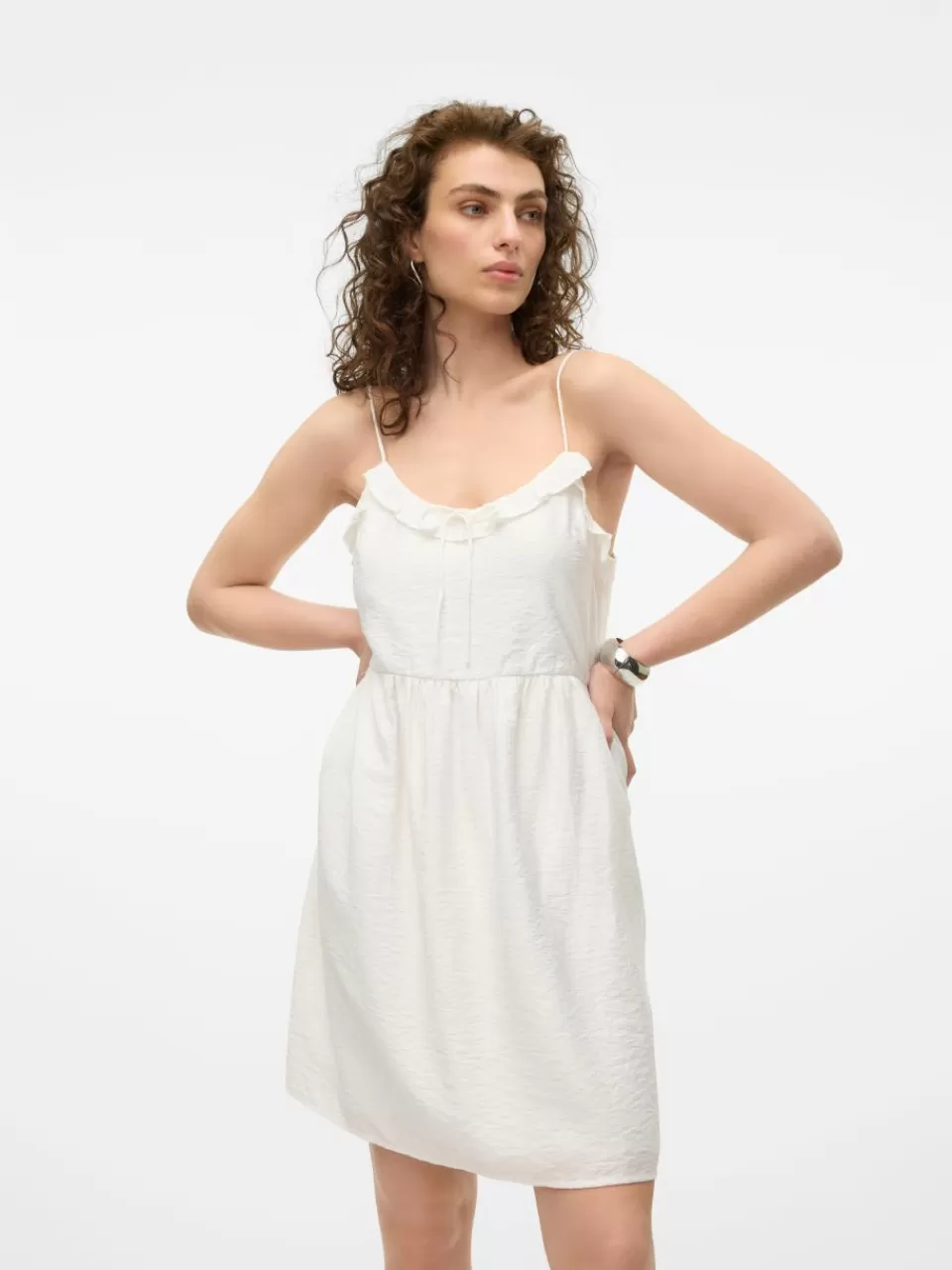 Outlet VERO MODA VMWICKY Midikjole Snow White